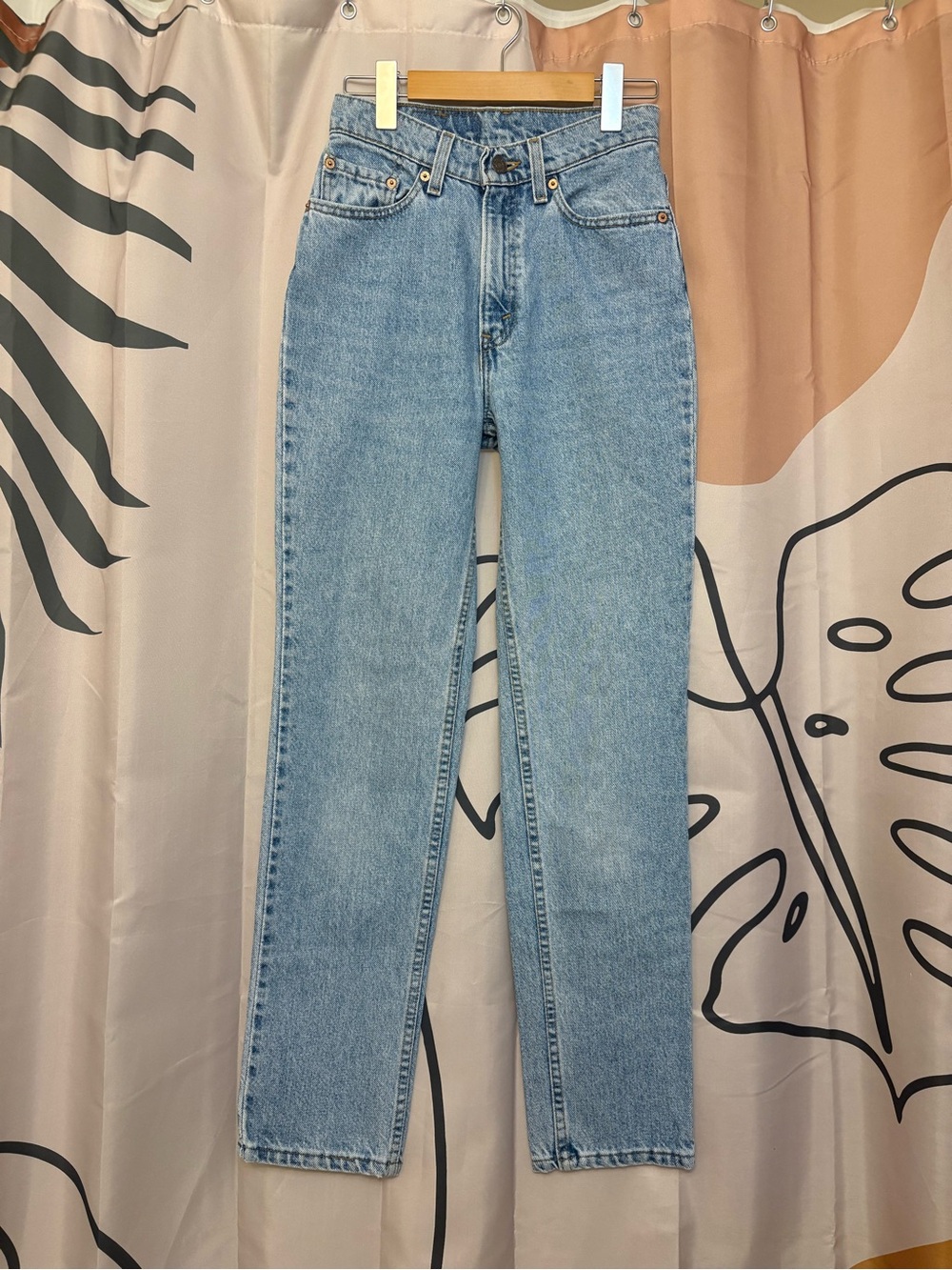 Vintage Levi’s Women’s High Rise Jeans